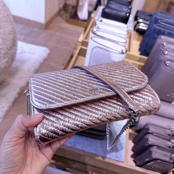 Tory Burch Emerson Chain Wallet 176908 Sparkle Gold $475 - Picture 3 of 8